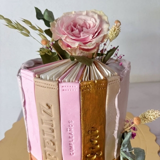 Tarta personalizada delicada - Imagen 1