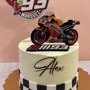 Tarta personalizada motos - Imagen 1